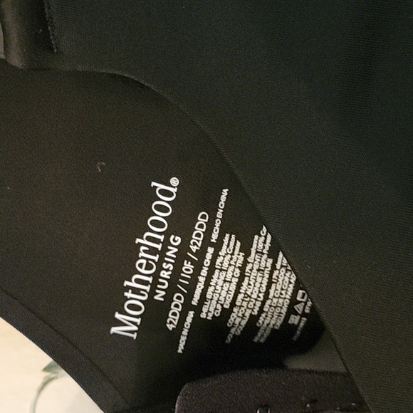 💫Host Pick🌟Motherhood Maternity NWT Nursing Bra Underwire Black 42DDD - Picture 2 of 5